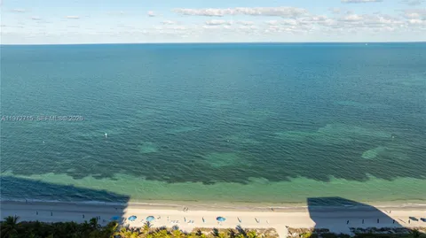 $599,999 | 210 Seaview Drive, Unit 207, Key Biscayne, FL 33149