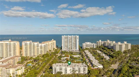 $599,999 | 210 Seaview Drive, Unit 207, Key Biscayne, FL 33149