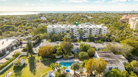 $599,999 | 210 Seaview Drive, Unit 207, Key Biscayne, FL 33149