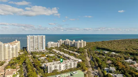 $599,999 | 210 Seaview Drive, Unit 207, Key Biscayne, FL 33149