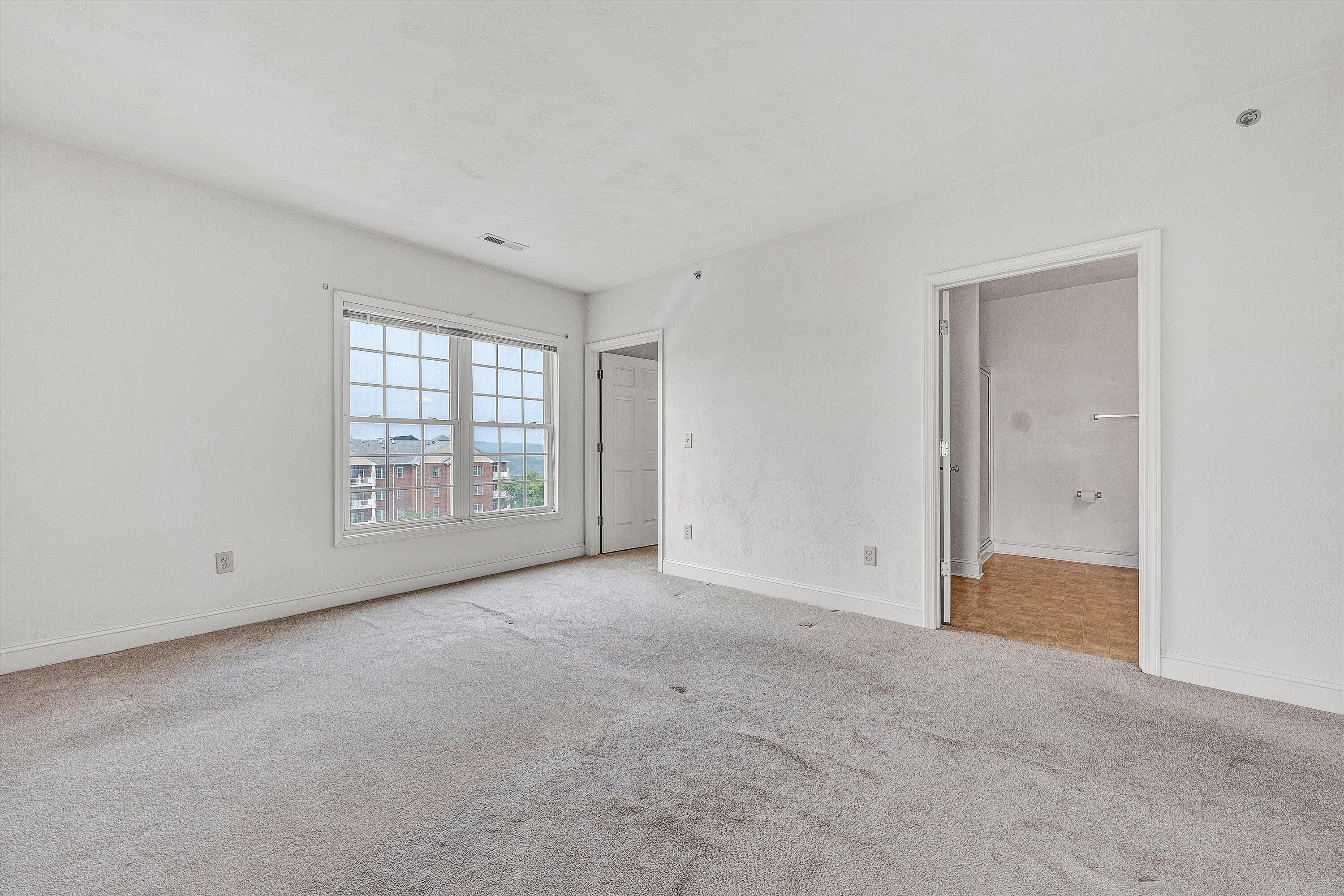 4444 Pheasant Ridge Road, Unit 407 Roanoke, VA 24014 - Photo 29 of 38 29-DSC00547
