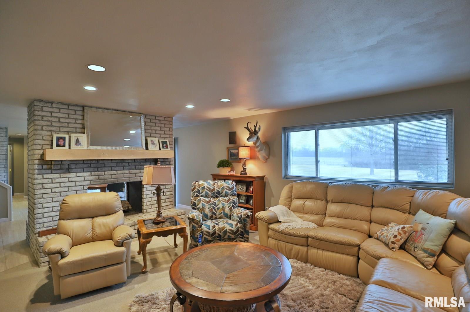 26726 Schuck Road Washington, IL 61571 - Photo 38 of 50 Gallery Image 38
