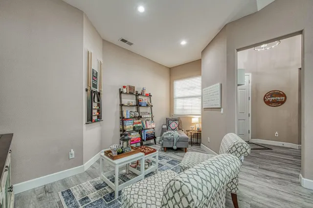 $655,000 | 3297 Fairmont Avenue, Clovis, CA 93619