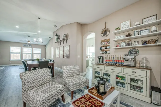 $655,000 | 3297 Fairmont Avenue, Clovis, CA 93619