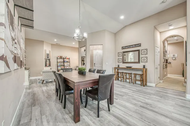 $655,000 | 3297 Fairmont Avenue, Clovis, CA 93619