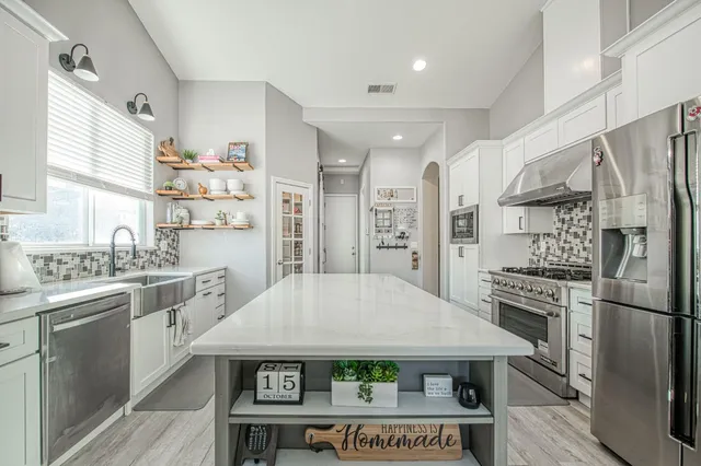 $655,000 | 3297 Fairmont Avenue, Clovis, CA 93619