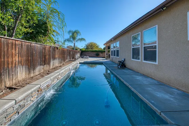 $655,000 | 3297 Fairmont Avenue, Clovis, CA 93619