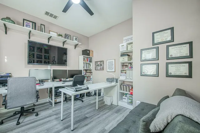 $655,000 | 3297 Fairmont Avenue, Clovis, CA 93619