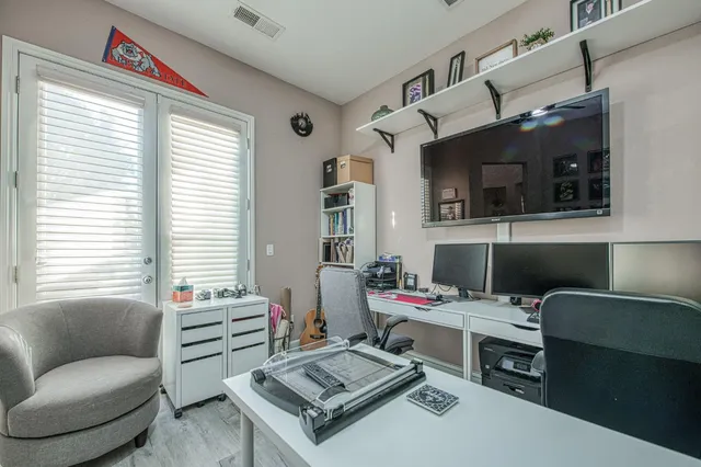 $655,000 | 3297 Fairmont Avenue, Clovis, CA 93619