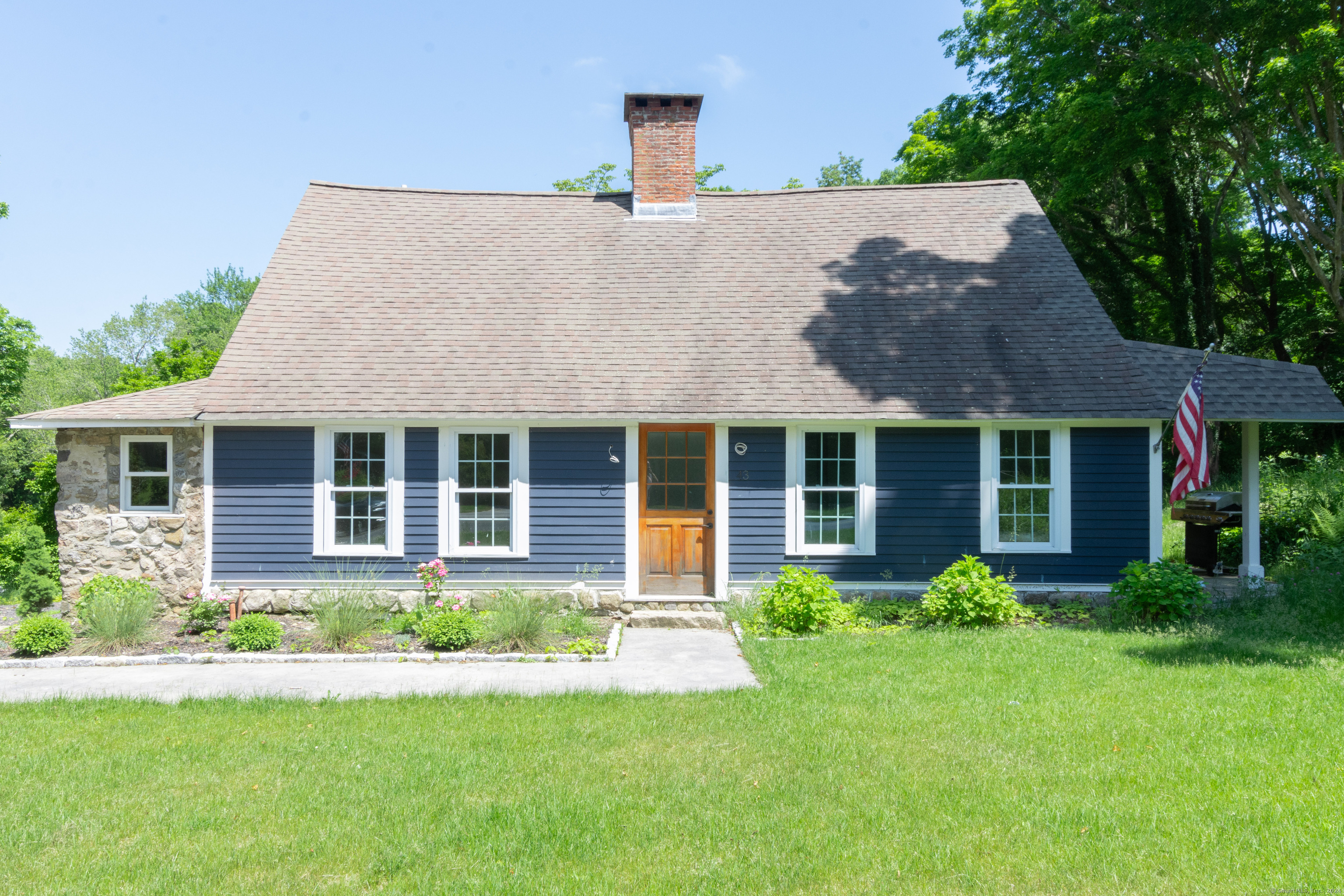 43 Riverview Road East Lyme, CT 06357 - Photo 1 of 1 Gallery Image 1
