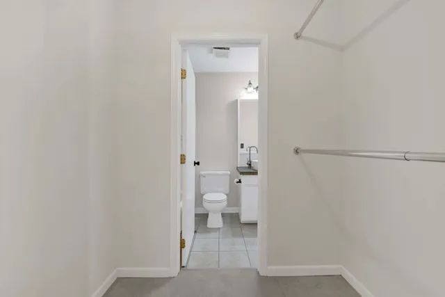 $275,000 | 97 Midhurst Court, Unit 202D, Naperville, IL 60565