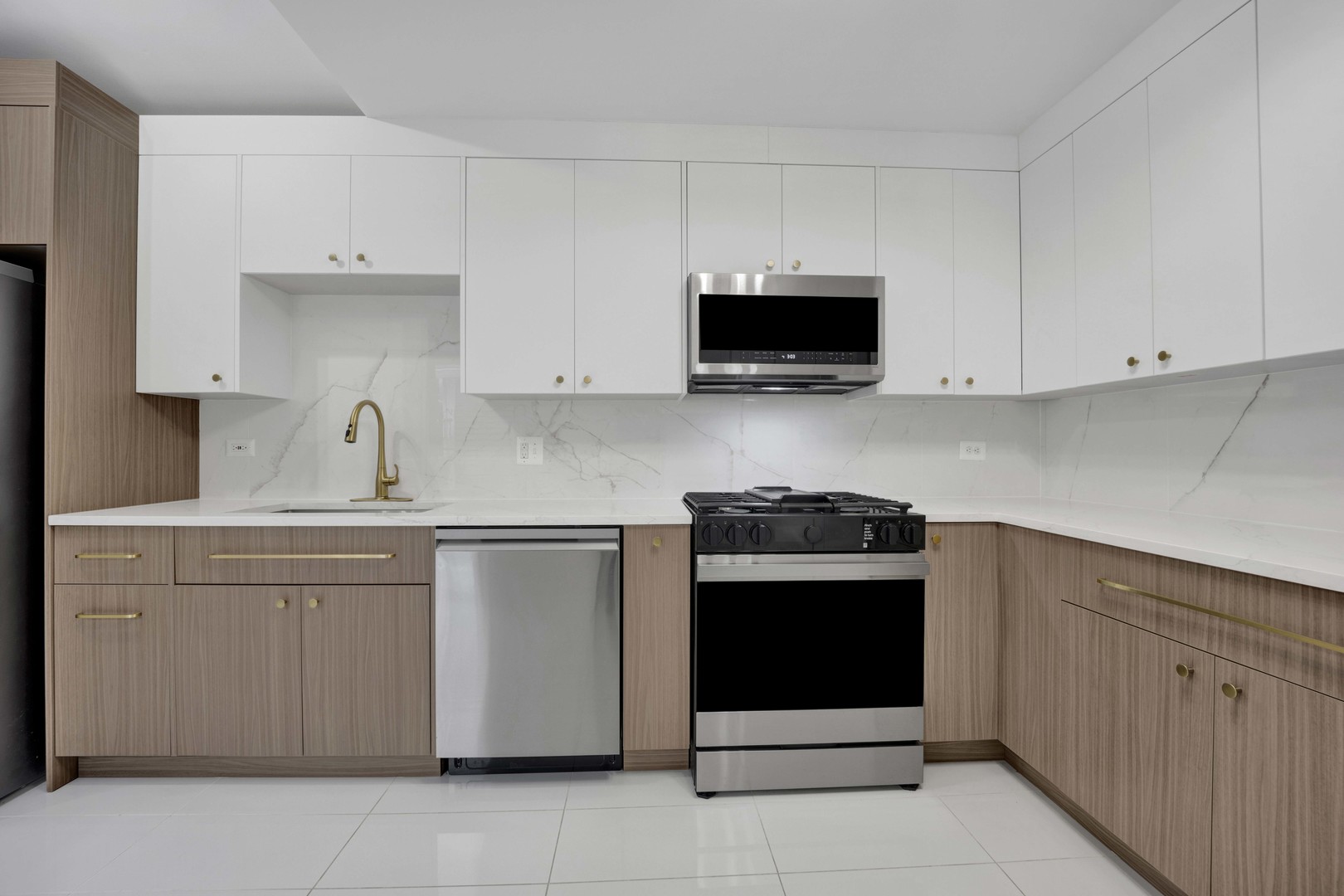 97 Midhurst Court, Unit 202D Naperville, IL 60565 - Photo 5 of 25