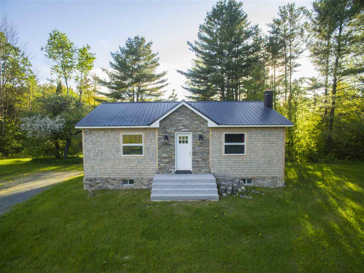 72 Crane Road Whitefield, NH 03598 - Photo 2 of 34
