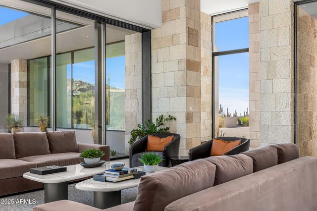 $6,900,000 | 28110 North 96th Place, Scottsdale, AZ 85262