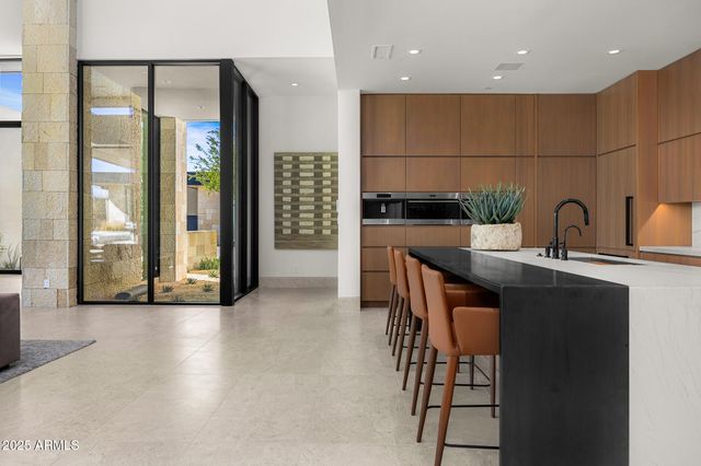 $6,900,000 | 28110 North 96th Place, Scottsdale, AZ 85262