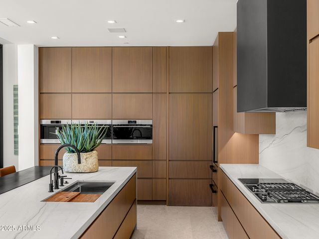 $6,900,000 | 28110 North 96th Place, Scottsdale, AZ 85262