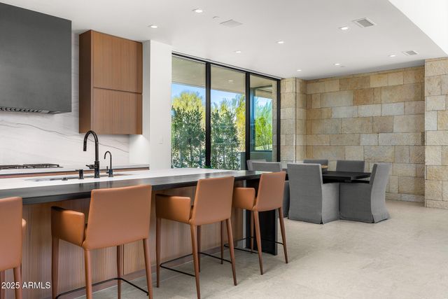 $6,900,000 | 28110 North 96th Place, Scottsdale, AZ 85262