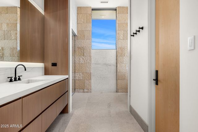 $6,900,000 | 28110 North 96th Place, Scottsdale, AZ 85262