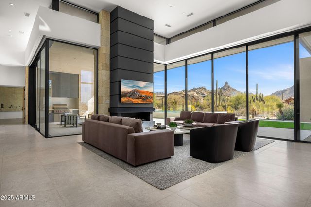 $6,900,000 | 28110 North 96th Place, Scottsdale, AZ 85262