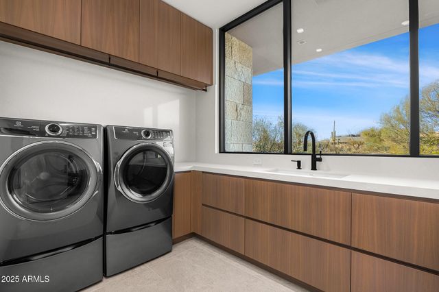 $6,900,000 | 28110 North 96th Place, Scottsdale, AZ 85262