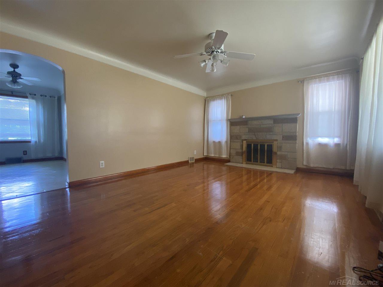 8210 Clinton River Road Sterling Heights, MI 48314 - Photo 7 of 33