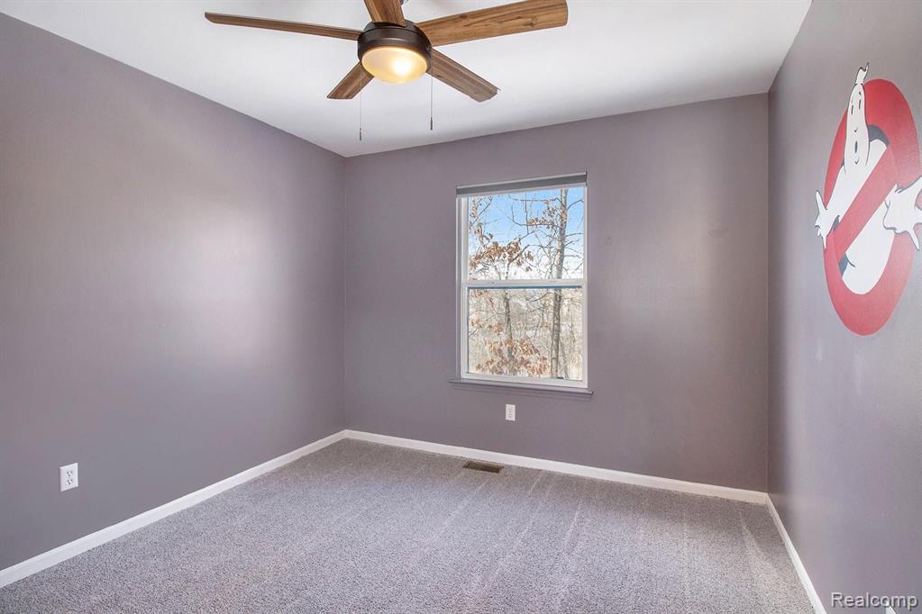 2661 Ravineside South Howell, MI 48843 - Photo 16 of 38