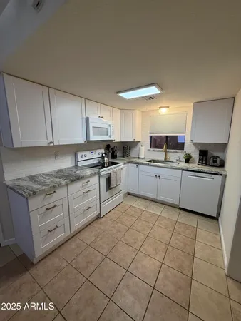 $2,500 | 540 South West Road, Unit 24, Wickenburg, AZ 85390