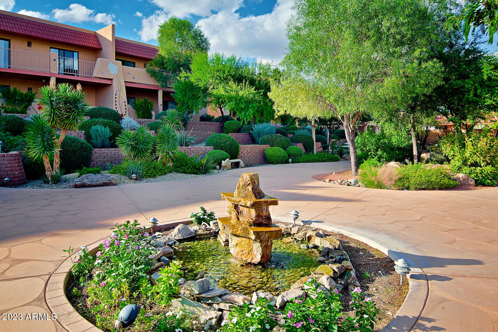 540 South West Road, Unit 24 Wickenburg, AZ 85390 - Photo 19 of 23 a garden view with sitting space