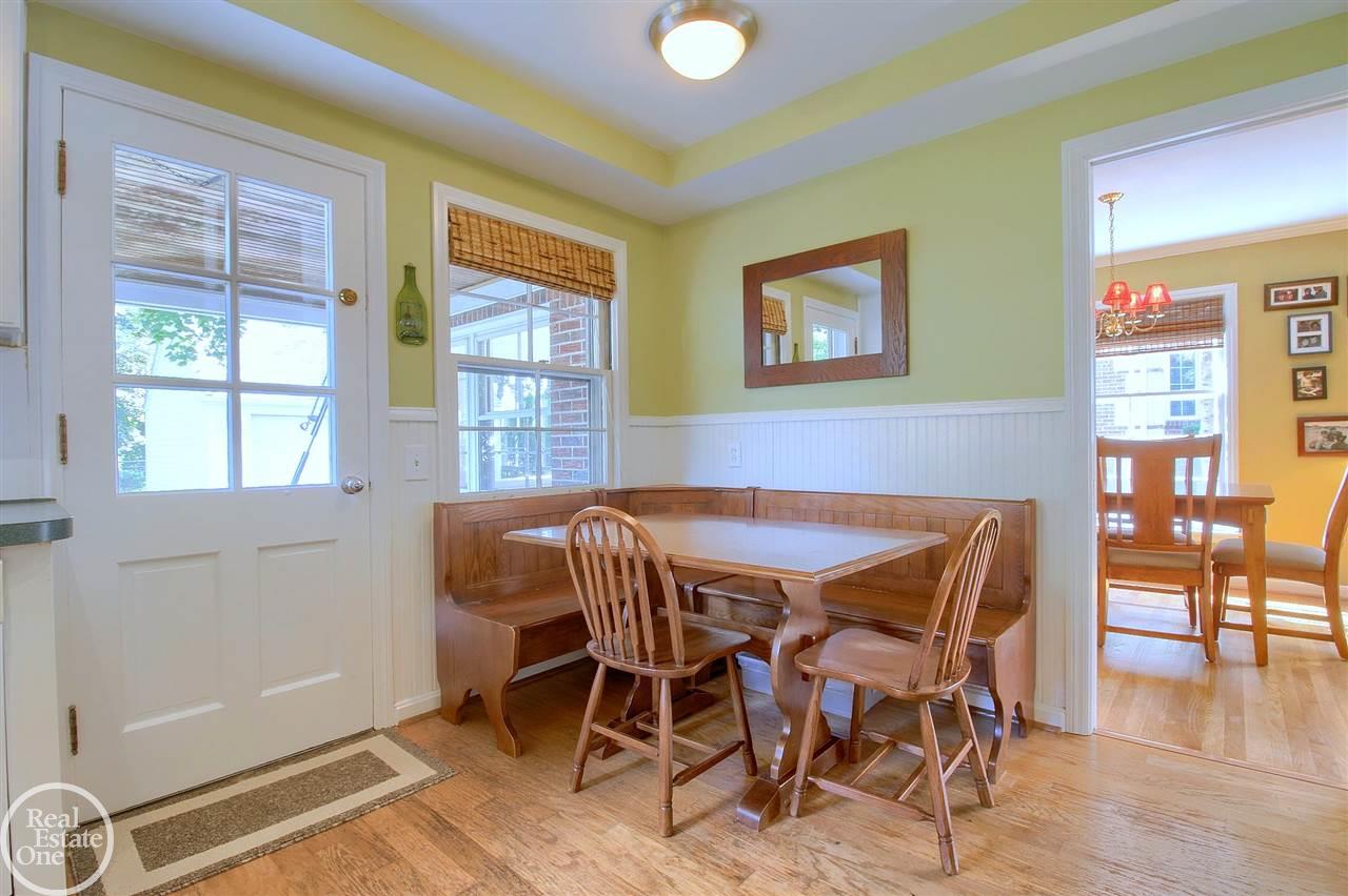 1044 Harvard Road Grosse Pointe, MI 48230 - Photo 13 of 30 31355471-12.JPG