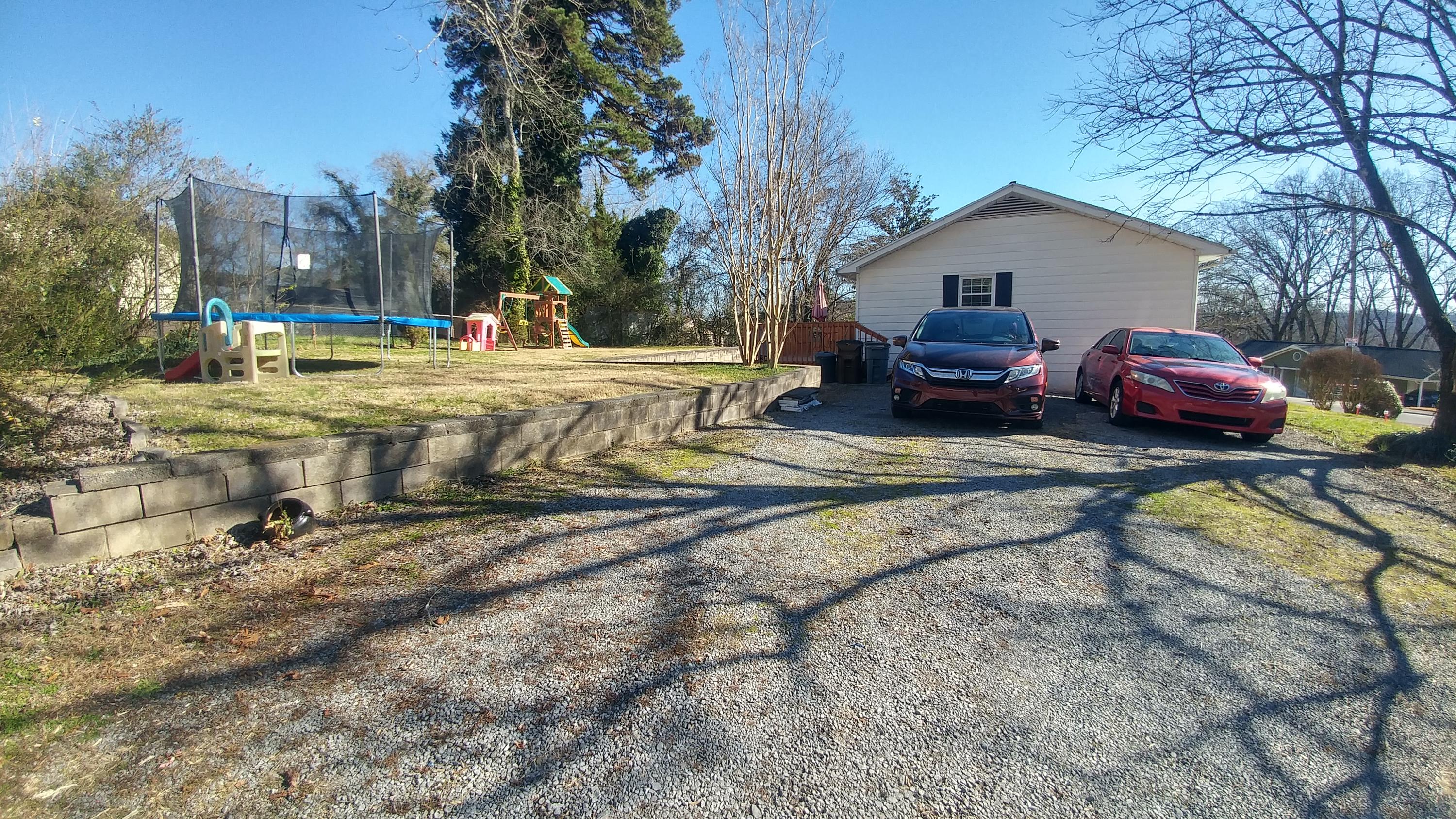 123 Andover Circle Oak Ridge, TN 37830 - Photo 3 of 26 1222201356_HDR