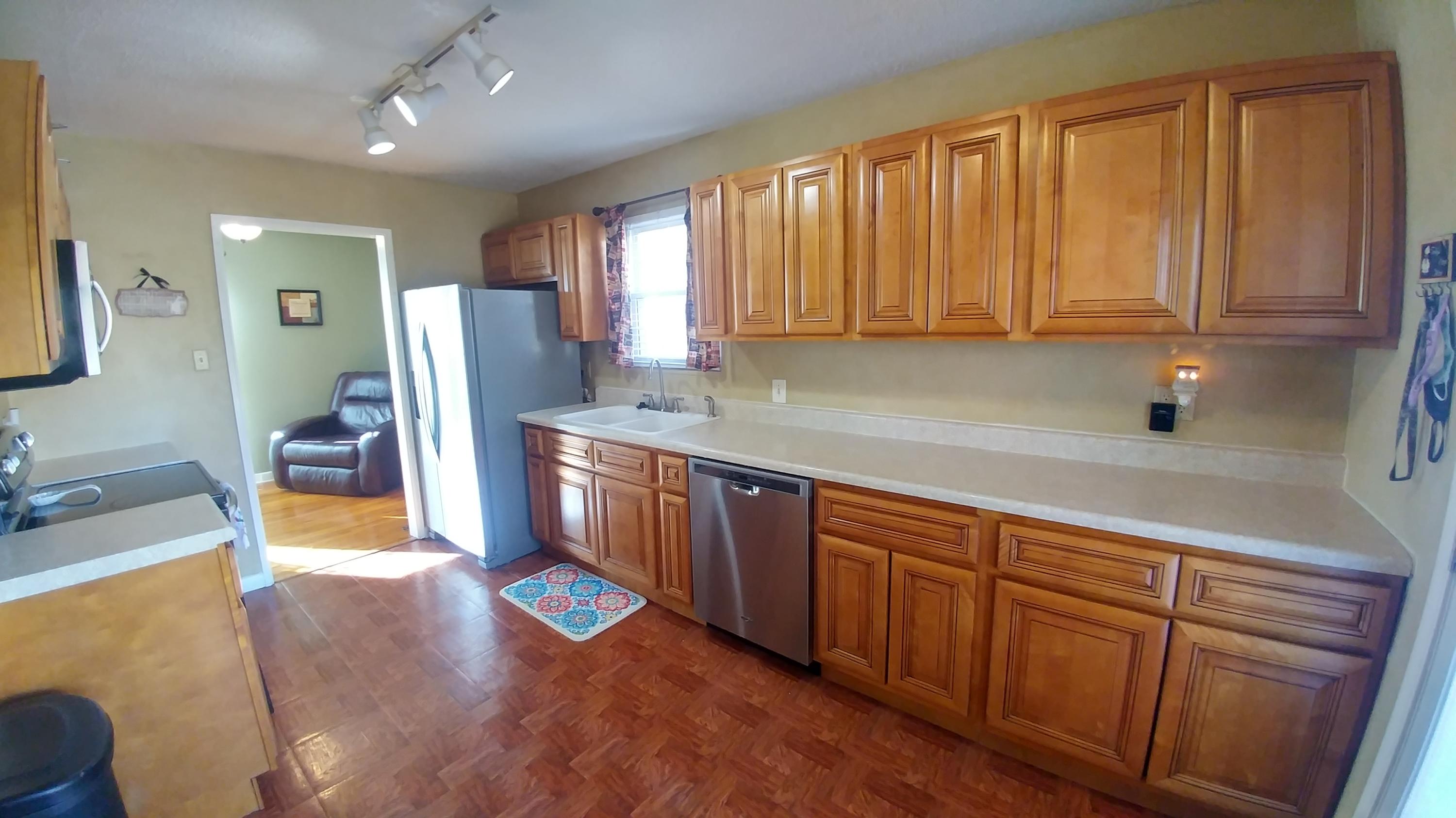 123 Andover Circle Oak Ridge, TN 37830 - Photo 5 of 26 1222201404_HDR