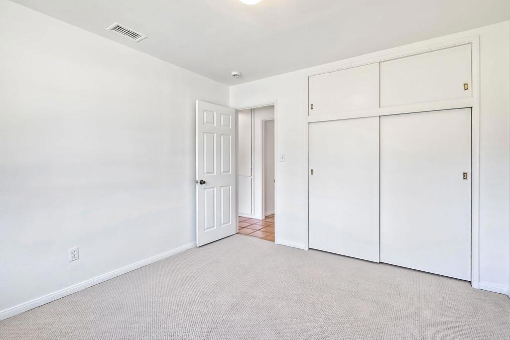 3897 Park Drive Carlsbad, CA 92008 - Photo 28 of 39 an empty room with cabinet