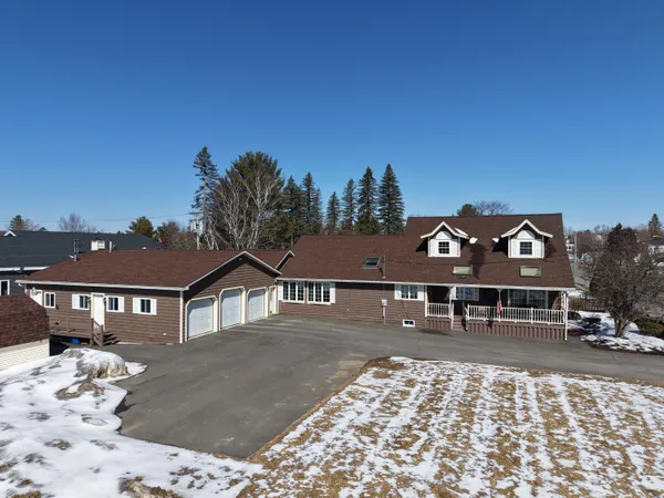 $479,000 | 42 Fort Street, Mars Hill, ME 04758
