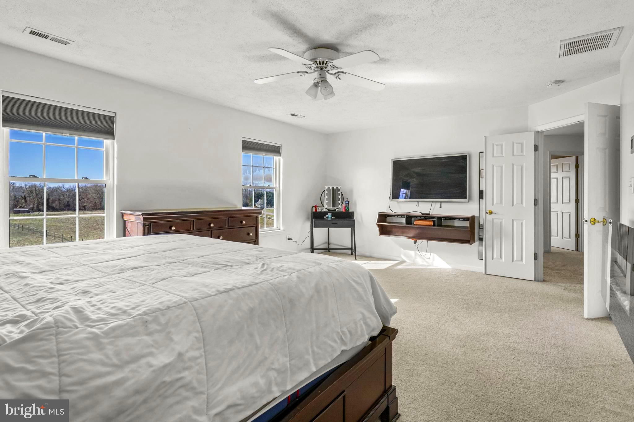 5630 Calvin Court St. Leonard, MD 20685 - Photo 18 of 41 PRIMARY BEDROOM