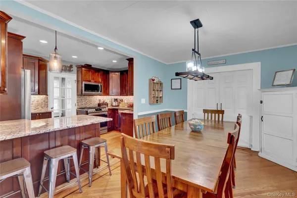 $799,000 | 2889 Arnold Avenue, Oceanside, NY 11572