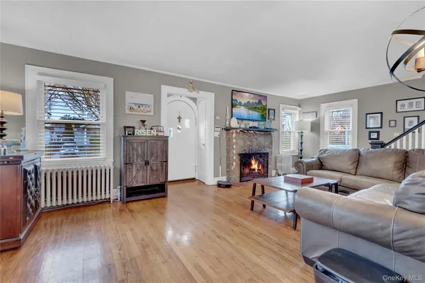 $799,000 | 2889 Arnold Avenue, Oceanside, NY 11572