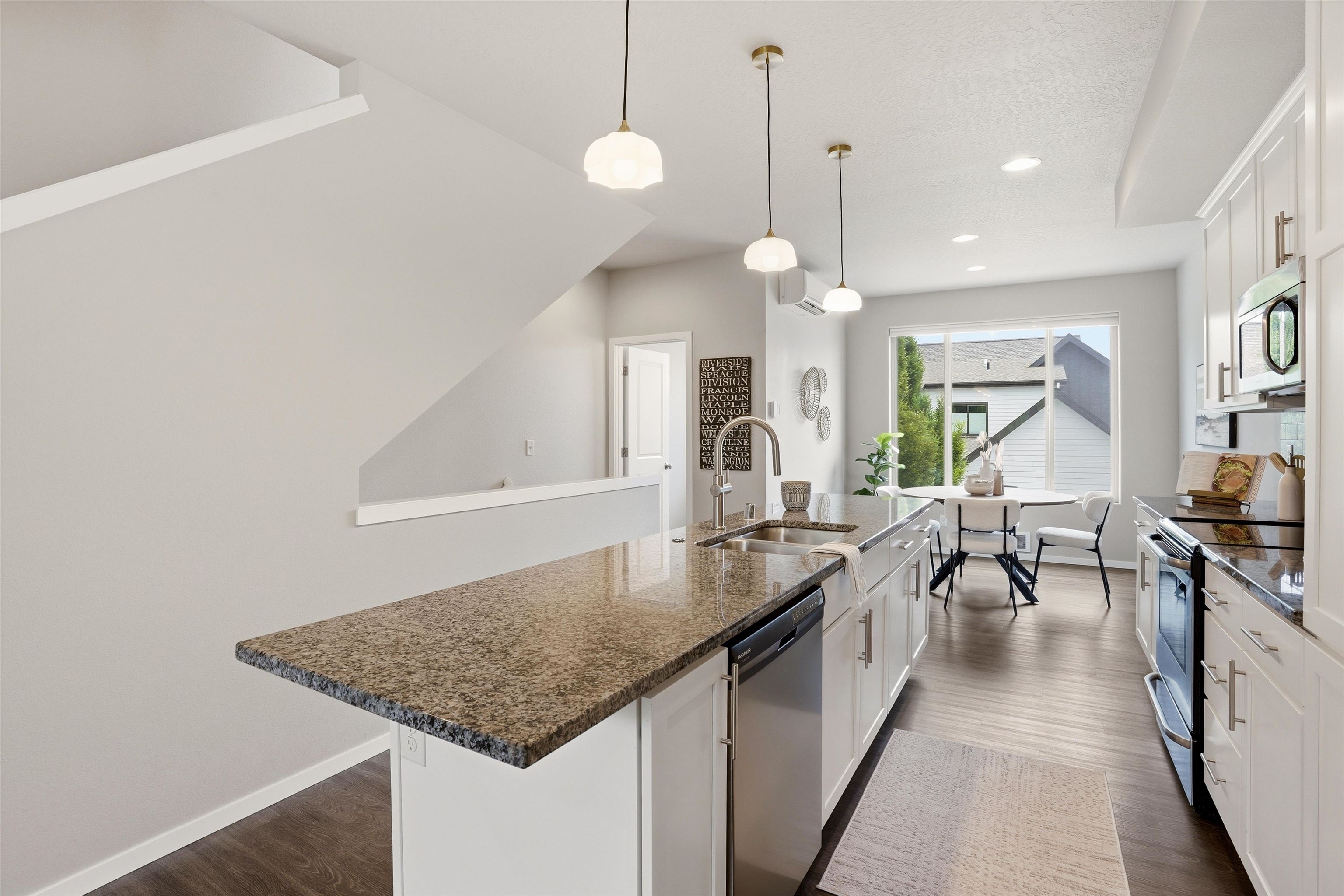 2411 West Bridge Avenue Spokane, WA 99201 - Photo 12 of 42