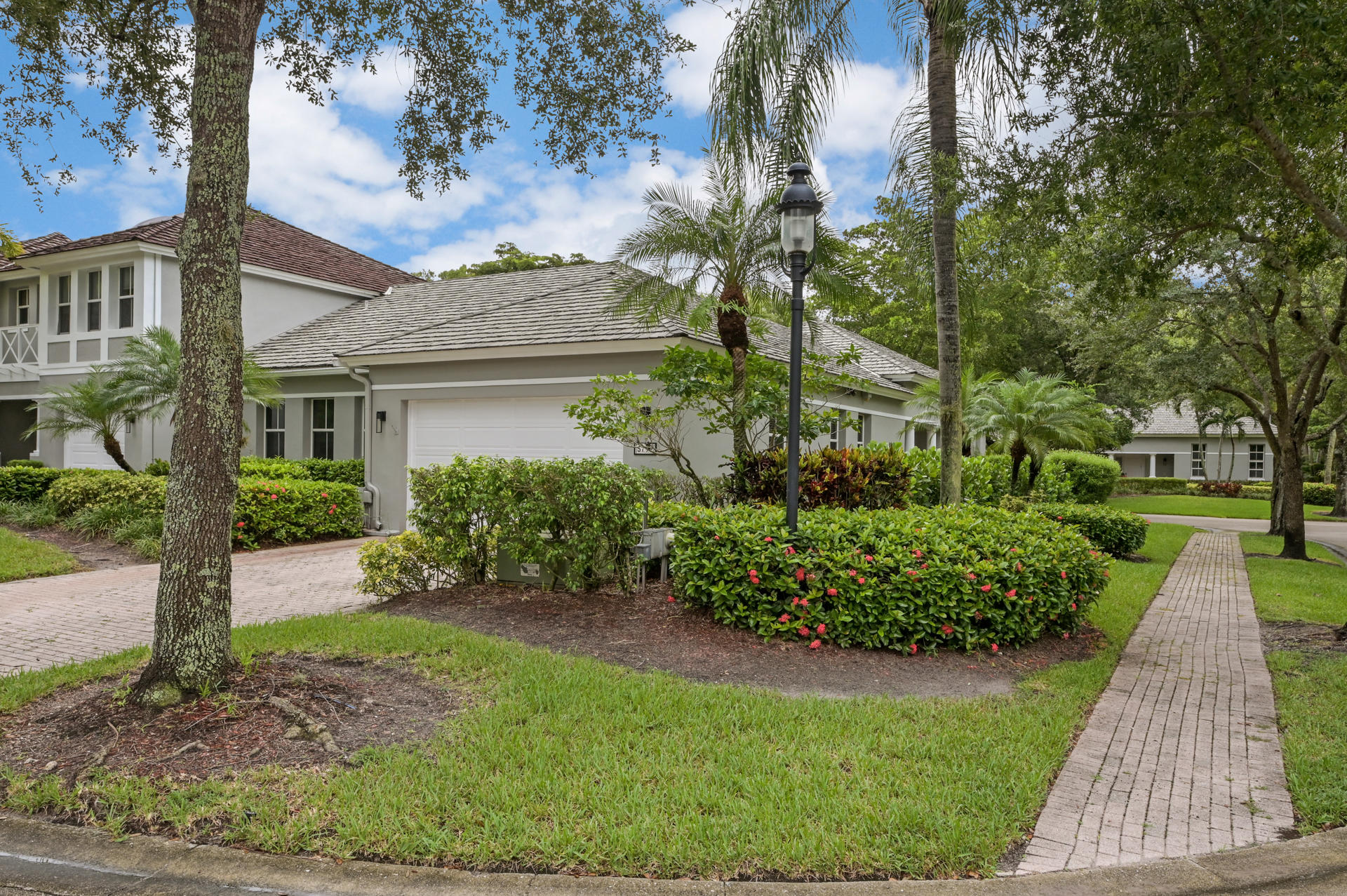 5799 Cambridge Square West Boca Raton, FL 33496 - Photo 3 of 32 Front 06