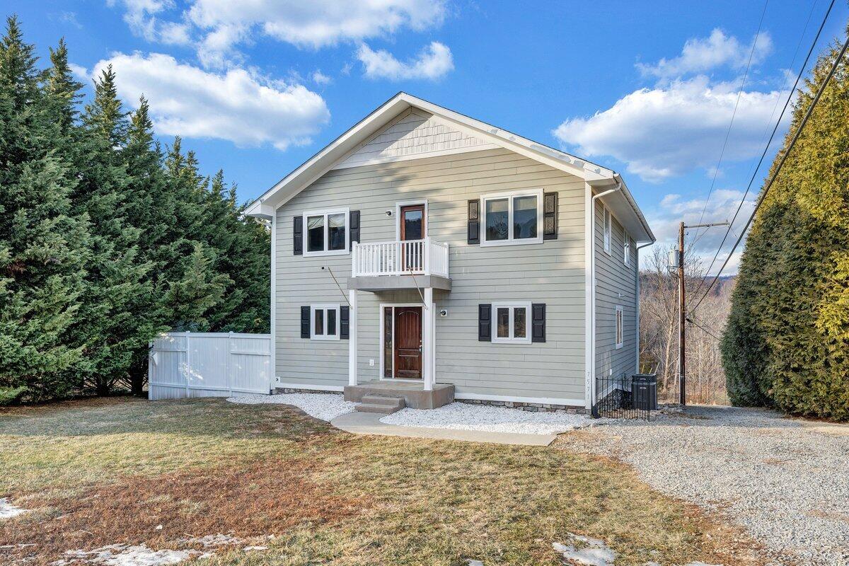 7571 Old Mill Road Roanoke, VA 24018 - Photo 2 of 44 MIB08223