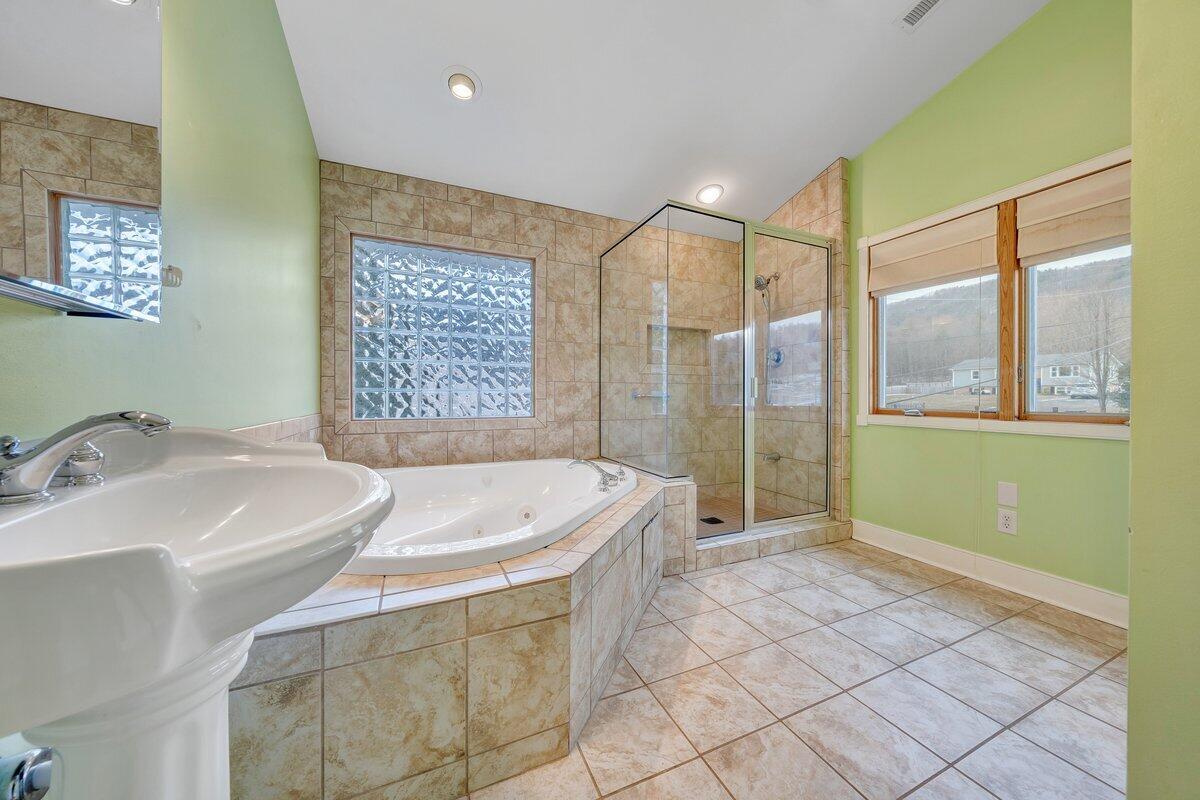7571 Old Mill Road Roanoke, VA 24018 - Photo 26 of 44 MIB08157
