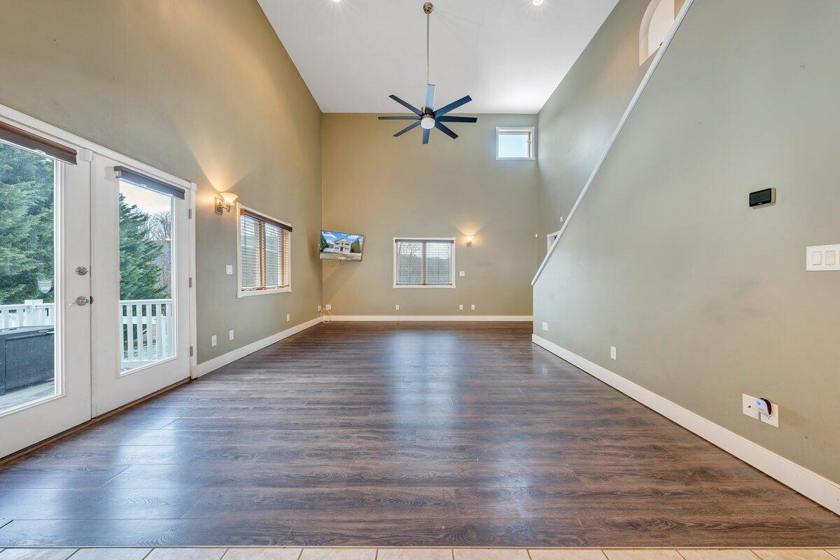 7571 Old Mill Road Roanoke, VA 24018 - Photo 7 of 44 MIB08118