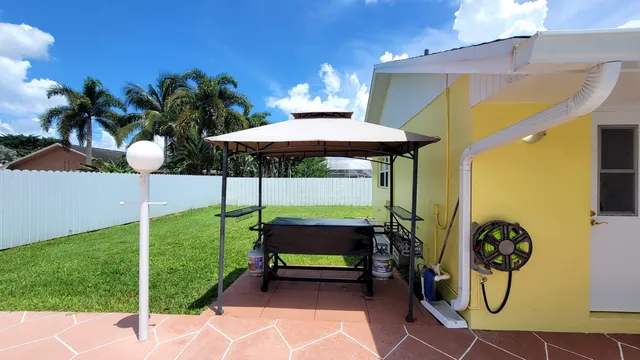 $3,500 | 1283 Larch Way, Wellington, FL 33414