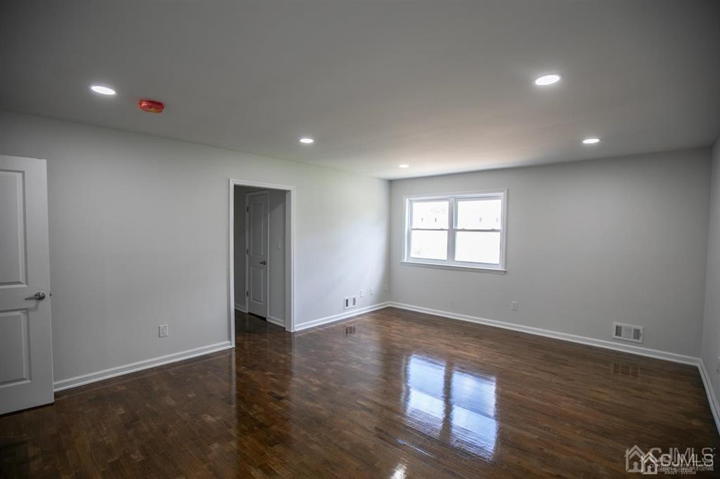 3201 Hana Road Edison, NJ 08817 - Photo 37 of 53
