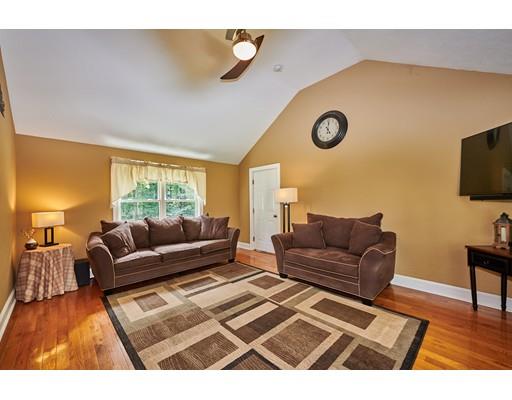 32 Lyman Barnes Road Brimfield, MA 01010 - Photo 5 of 31 Gallery Image 5