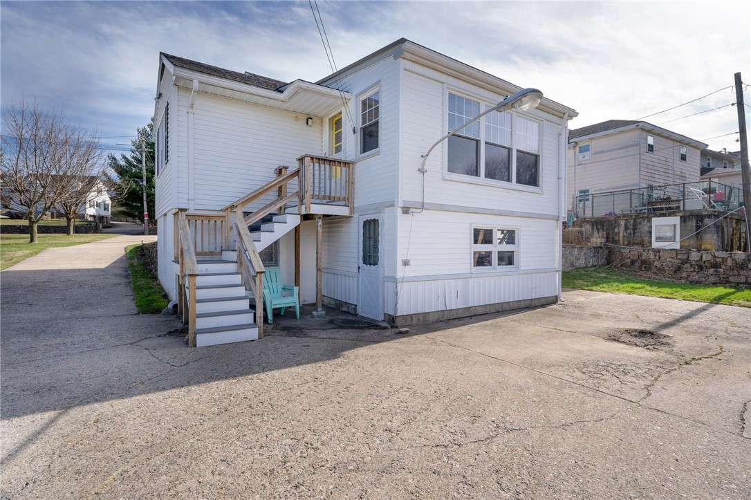 106 Oak Street Westerly, RI 02891 - Photo 7 of 45 Gallery Image 7