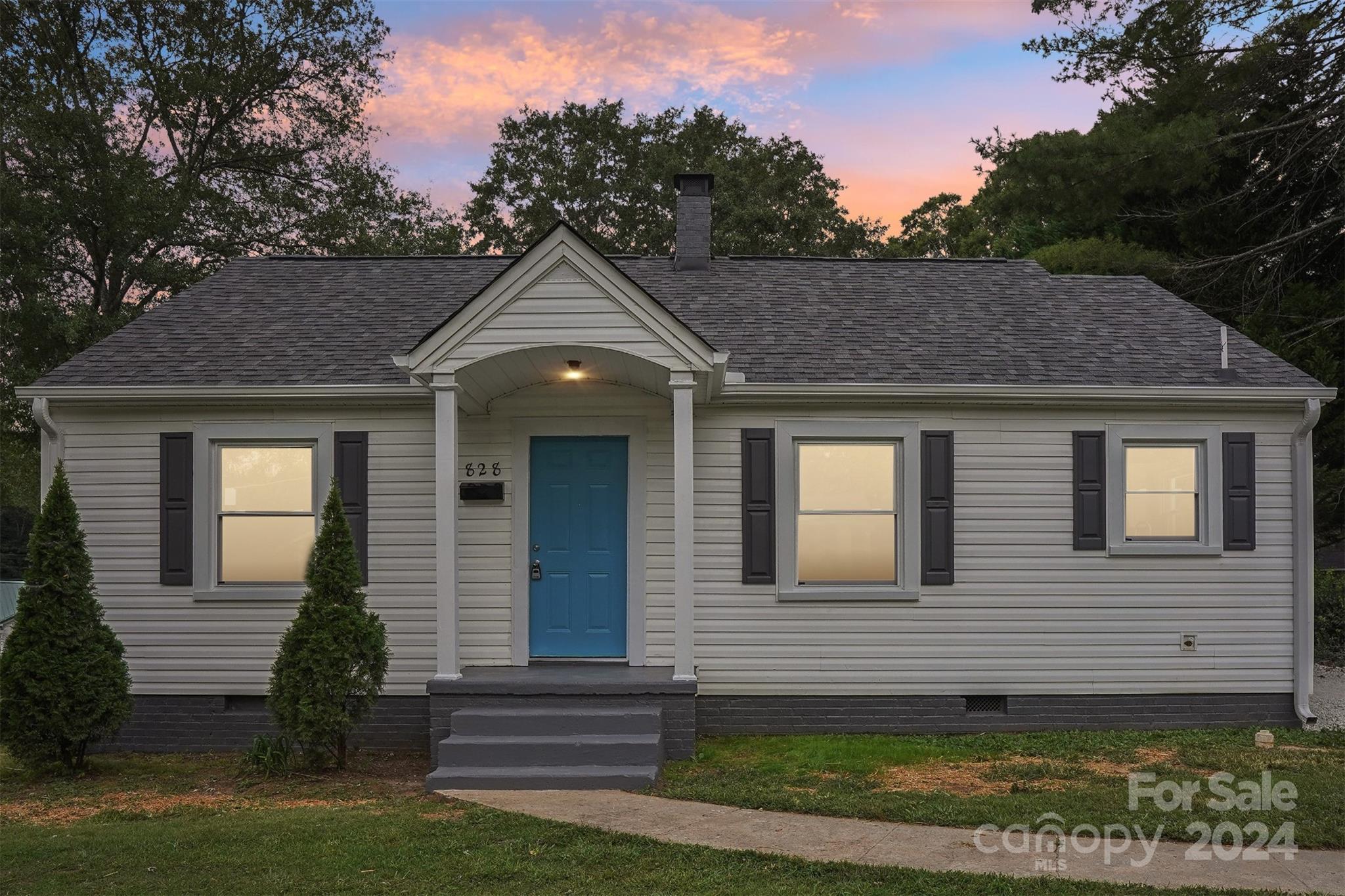 828 Kings Road Shelby, NC 28150 - Photo 1 of 21 Gallery Image 1
