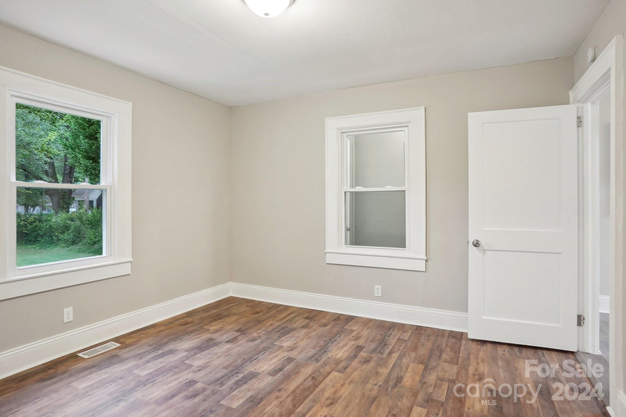 828 Kings Road Shelby, NC 28150 - Photo 9 of 21 Gallery Image 9