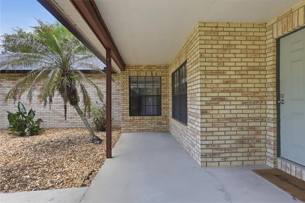 346 Riviera Drive DeBary, FL 32713 - Photo 7 of 52