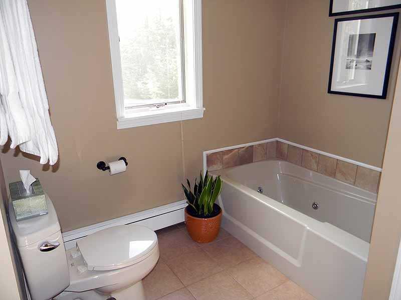 37 Merritt Road Harpswell, ME 04079 - Photo 28 of 35 Bathroom.