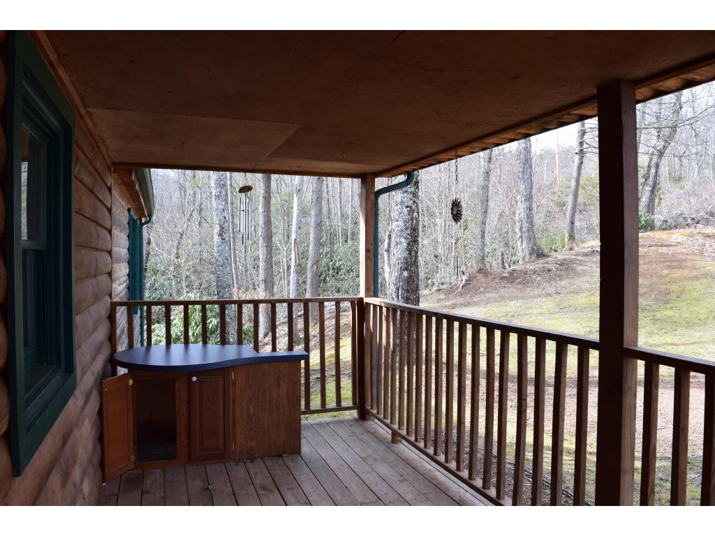 157 Fiddlers Branch Road Hampton, TN 37658 - Photo 2 of 19 Photo 2